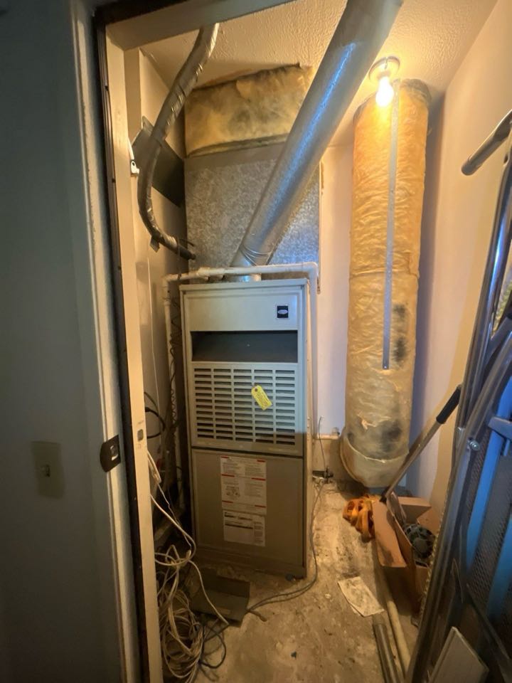 Goin to be changing out a coil and condenser only here in Alhambra 