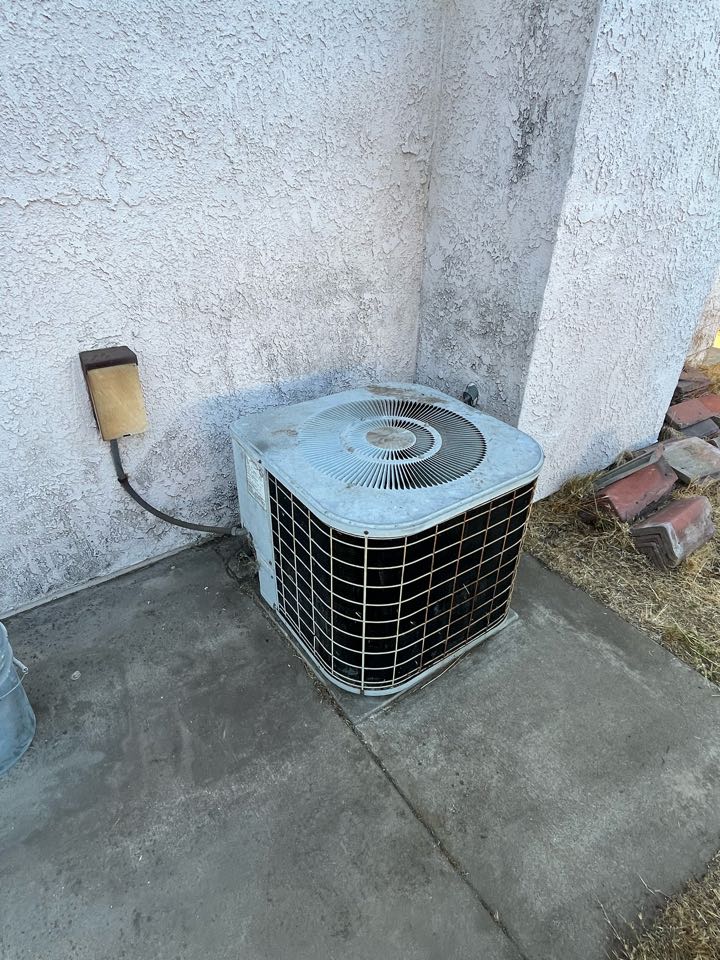Changing out this split system equipment only here in San Gabriel 