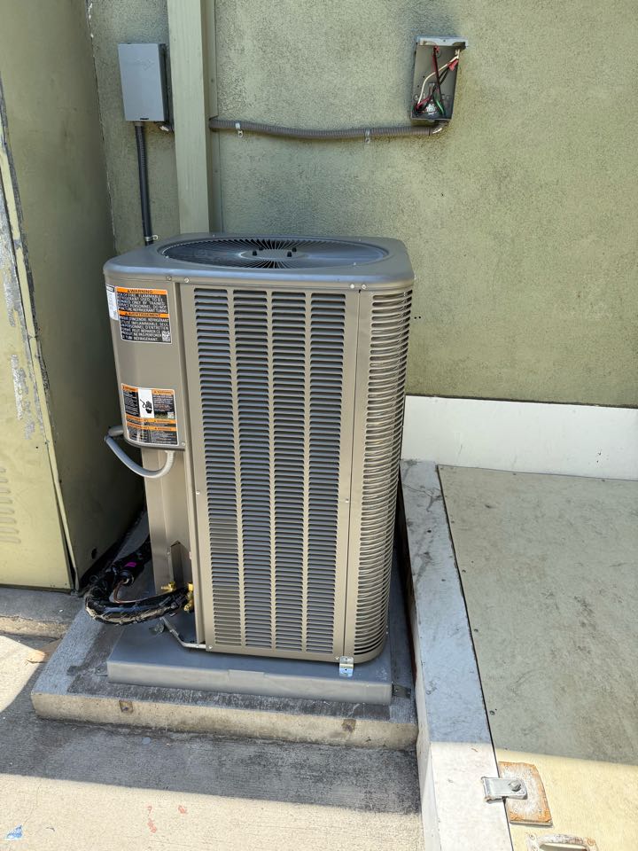 Costco, Lennox coil condenser furnace installation in the city of Lake Heights California