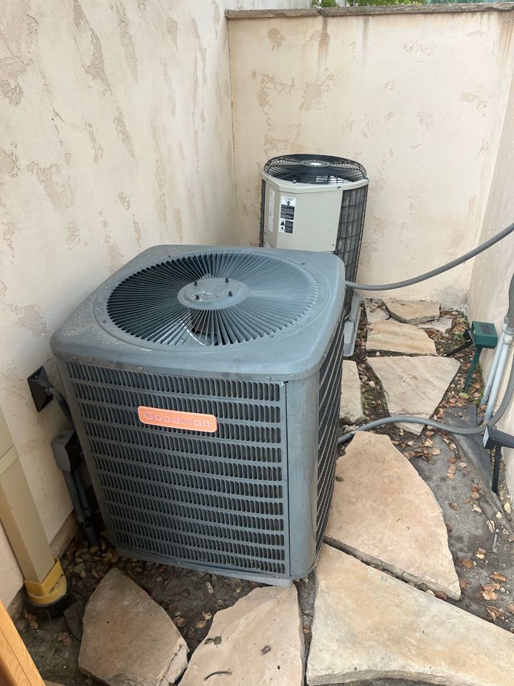 Going to be changing out these gas split systems to Mitsubishi heat pumps here in Burbank 