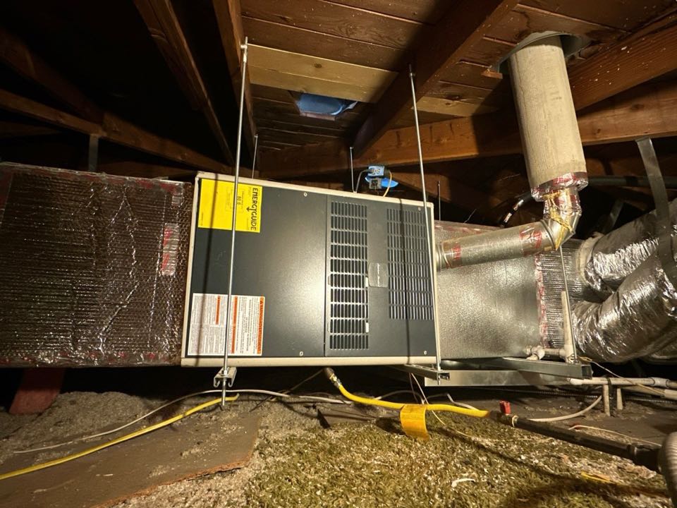 Going to be changing out this furnace and cutting 4 new supply ducts here in North Hollywood 