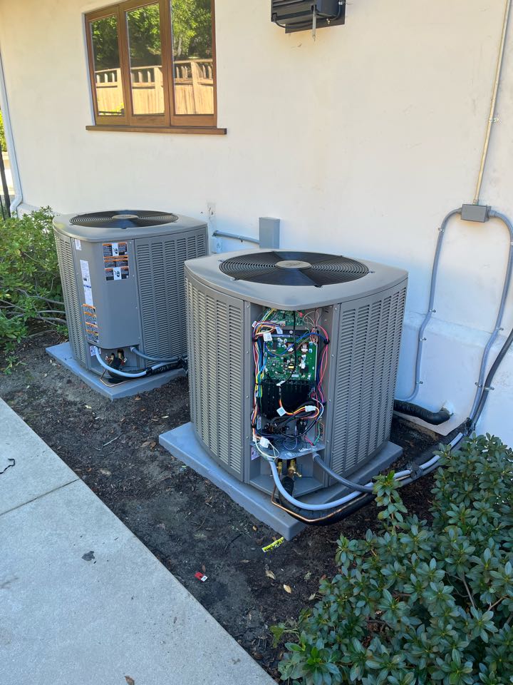 Finishing up this 3 split system install with all Lennox communicating equipment here in La Canada Flintridge 
