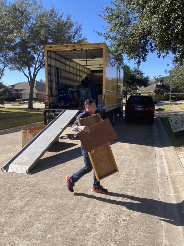 Richmond, TX - Moving in Richmond Richmond, TX - Moving in Richmond