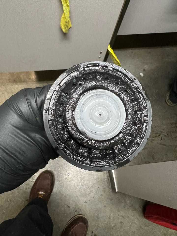 Plumber needed. Running toilet. Diaphragm 