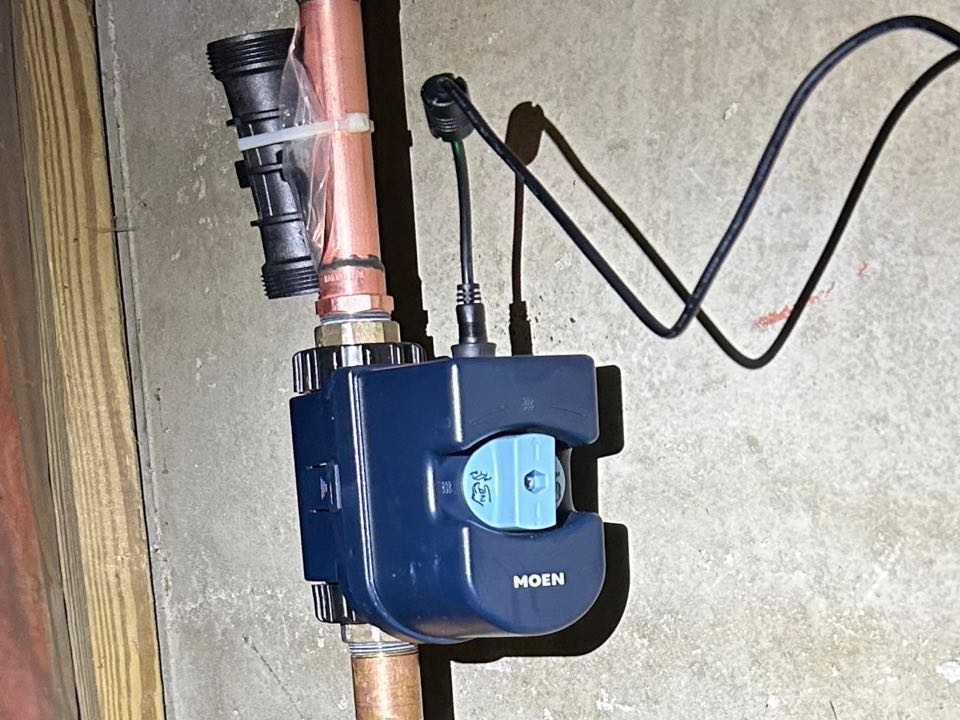 Automatic whole house water valve 