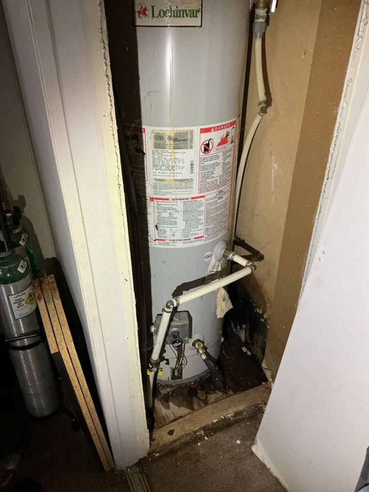 Estimate to replace water heater in Mount Clemens