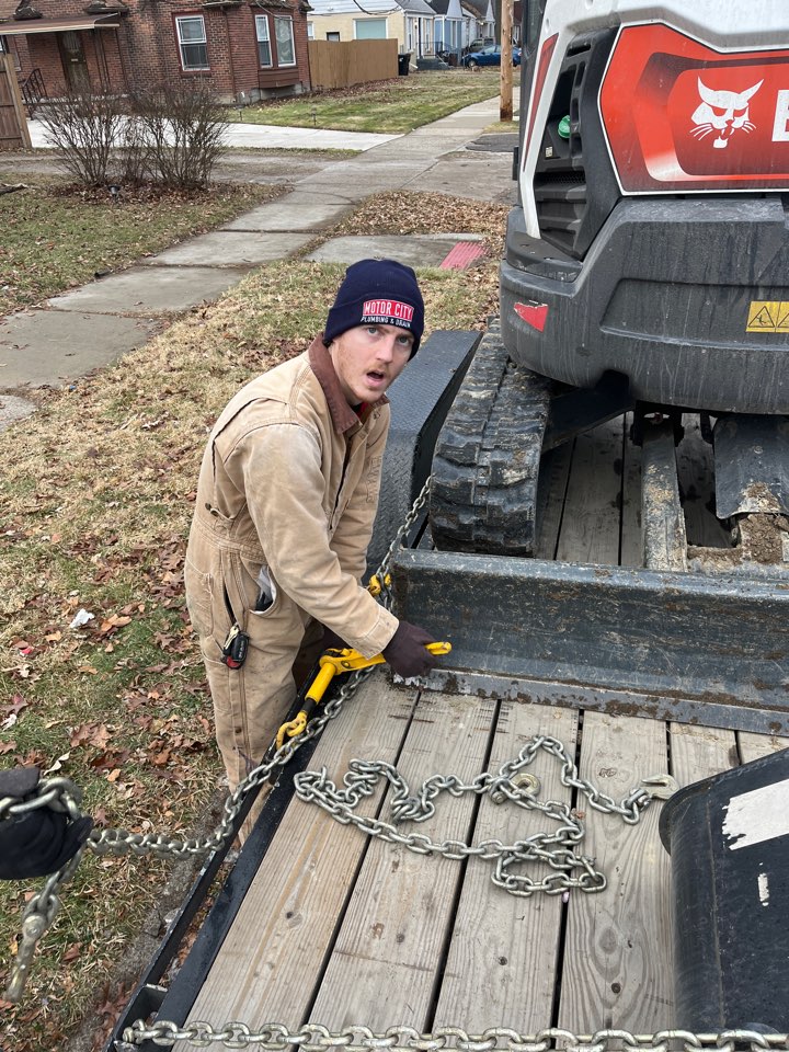 Exploratory hole for sewer repair in Detroit 