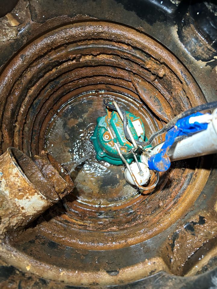 Sump Pitt debris cleaning 