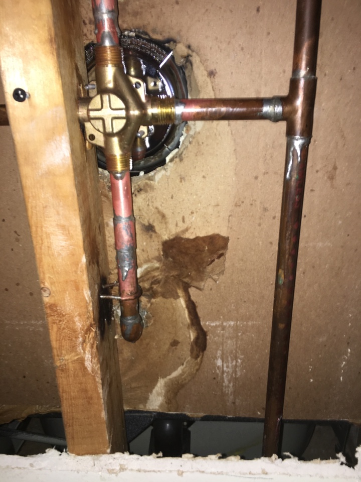 Mississauga, ON - Supply and install one shower faucet moen Mississauga, ON - Supply and install one shower faucet moen
