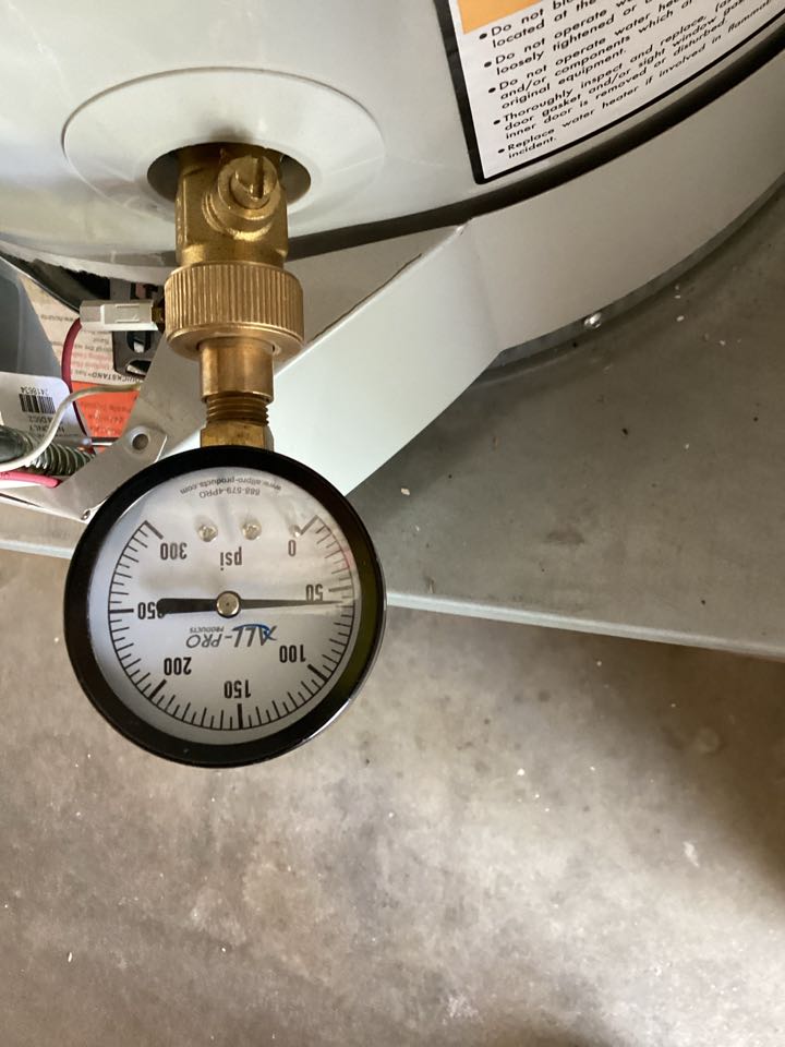 Settlement installment and P-trap for kitchen line in Altadena Californiafor a single family two bathroom house 