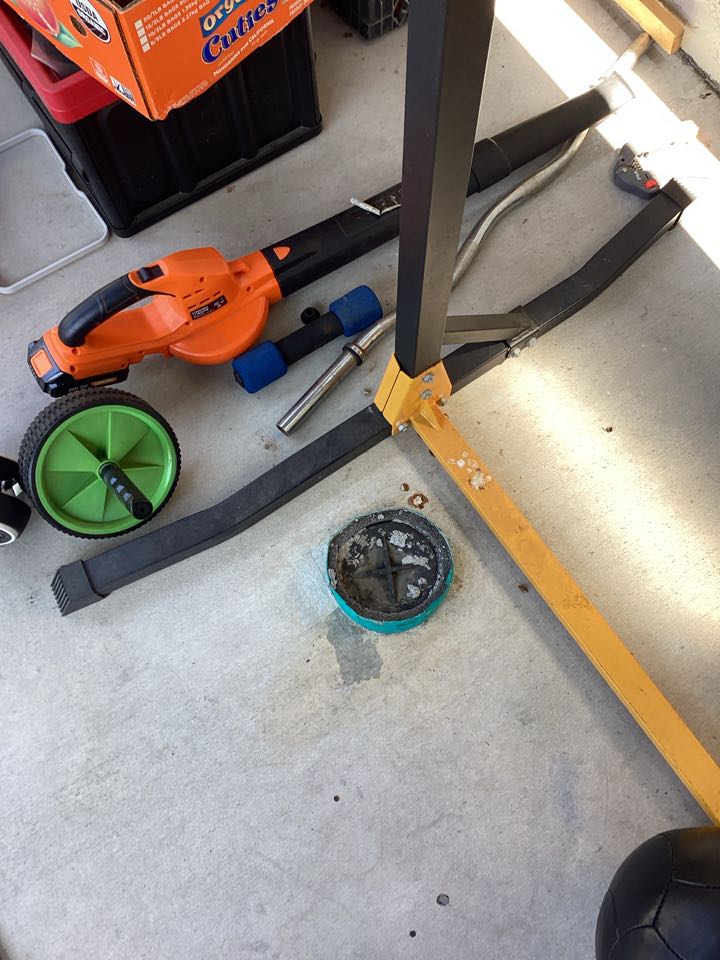 Snake toilet with auger to attempt to restore floor got line clear pulled out lots of roots in Burbank California for a single family 2 1/2 bathrooms