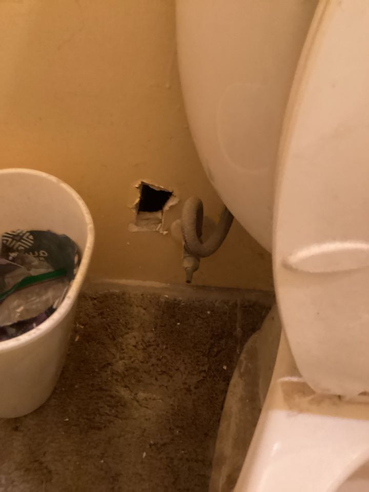 Re-pipe two bathroom house in El Monte, California for a single-family two bathroom house