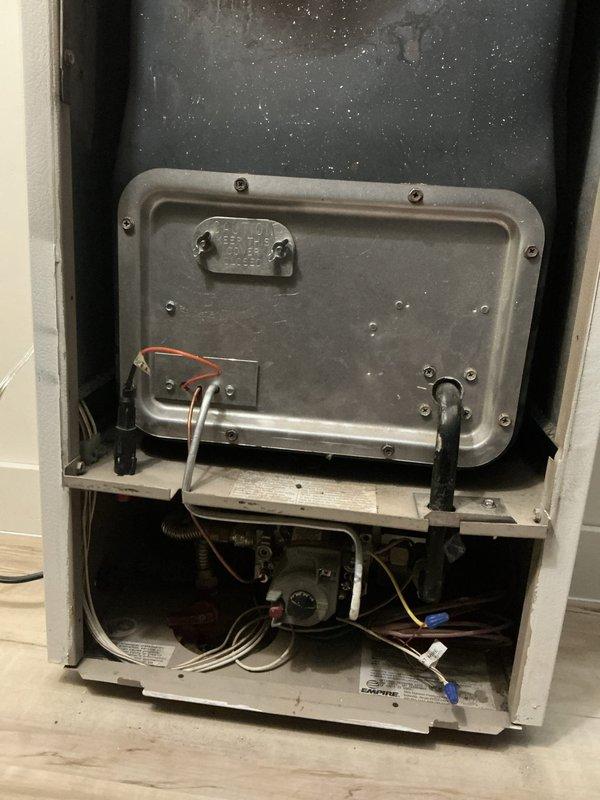 Completed removal and replacement of defective pilot assembly on customer's heating unit. Performed comprehensive test with electronic leak detector after installation to verify proper functionality of the new universal pilot assembly and associated gaskets. System now operating normally.