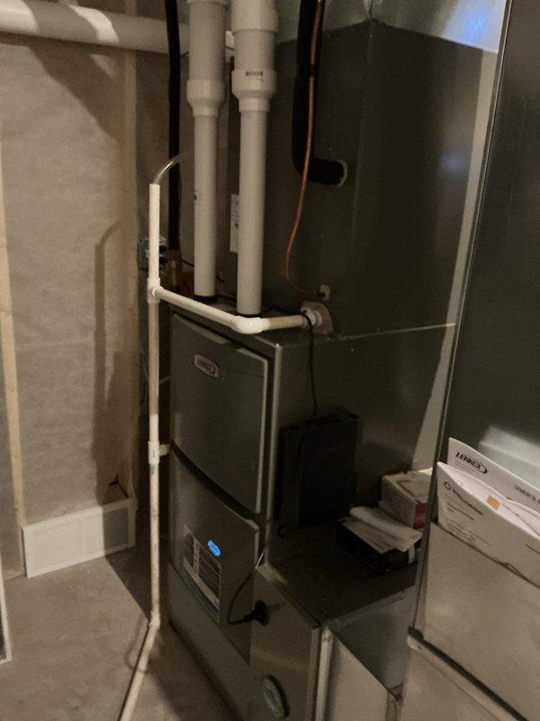 Completed annual preventive maintenance on a 2-year-old natural gas furnace. Inspected and tested all components including the exhaust system, burner operation, and safety controls. Noted customer may need replacement 20x26x5 filter (Y6604) and UV bulb (x8794) in the future. System functioning properly with no issues detected.