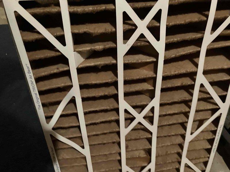 Completed prepaid annual maintenance on air conditioning system. Found and replaced dirty air filter, inspected electrical components including capacitor and contactor which were found to be in proper working condition. System operating normally upon completion of service.