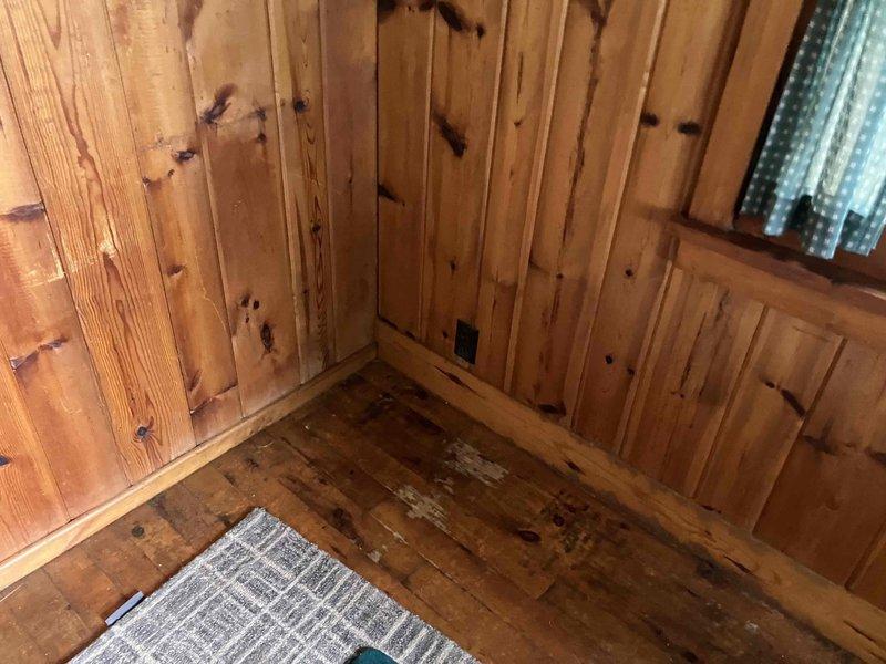 Responded to no-heat call for wall heater in cabin that failed to ignite. Performed diagnostic evaluation on aging unit to determine repairability versus replacement needs. Provided estimate for wall furnace replacement options and capped off gas line to kitchen stove per customer request.