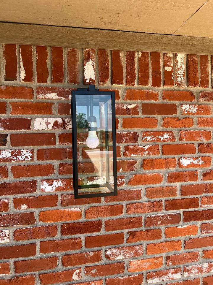 Electrian needed, installed new doorbell and front porch light