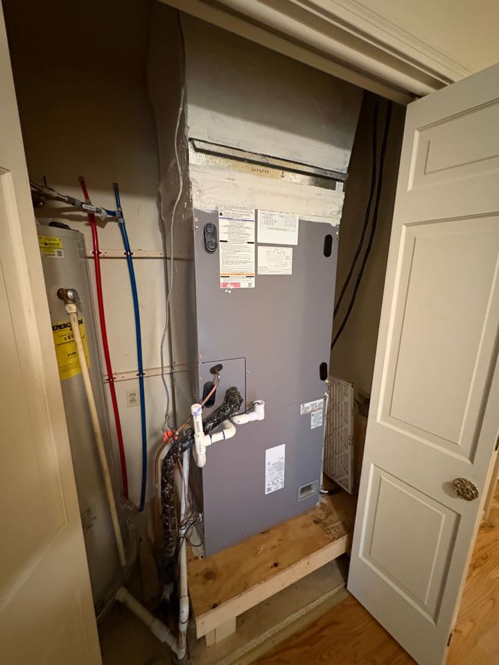 Performed a preventative maintenance on one of our customers heat pumps. They’re all good to go for this winter!