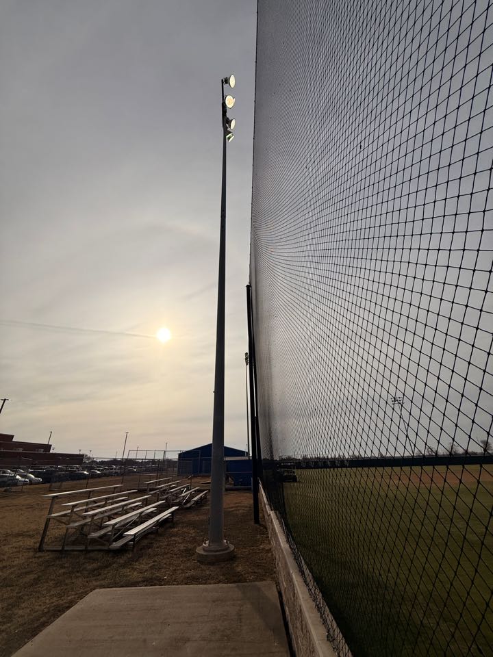 Change breaker for baseball light 