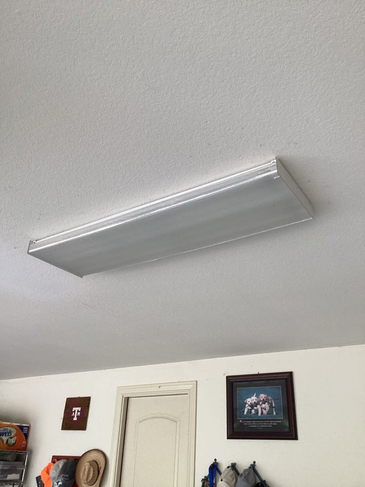 Convert 2 fluorescent light fixtures in to LED with no ballast 