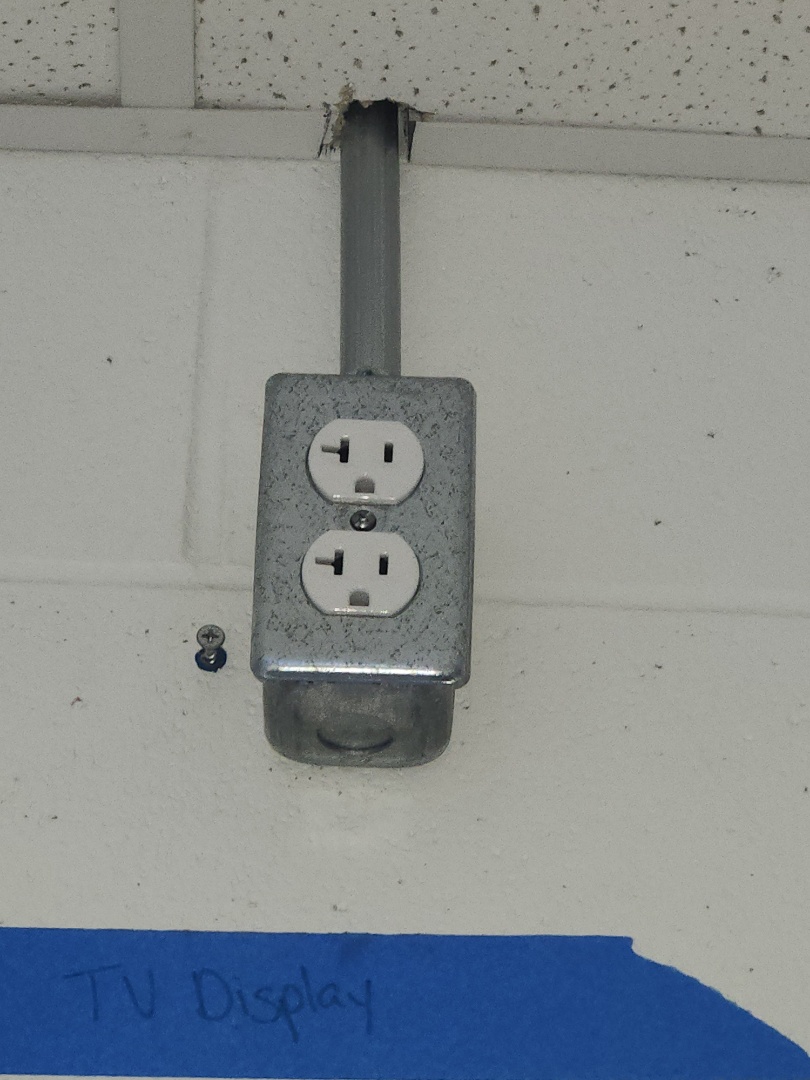install 3 electrical outlets 