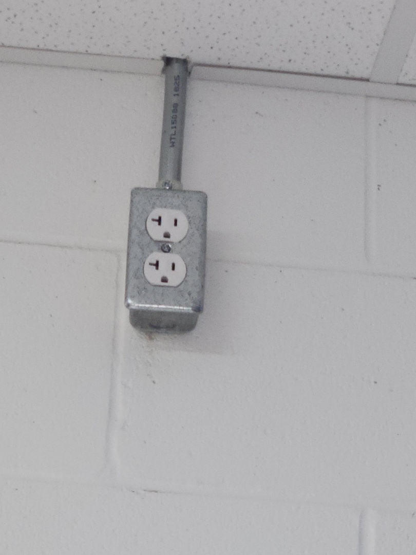 install 3 electrical outlets 