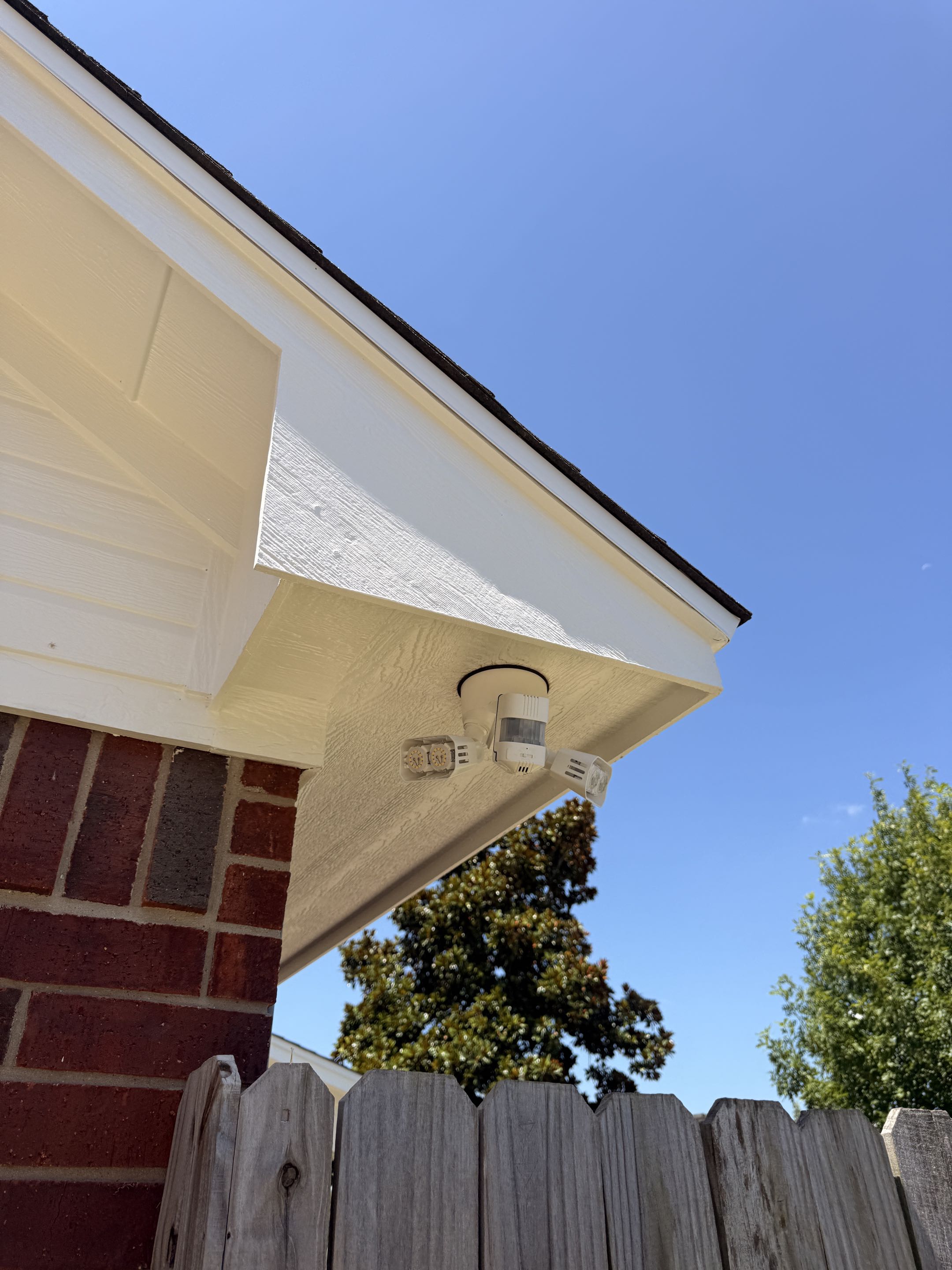 Installed Three fans and two floodlights