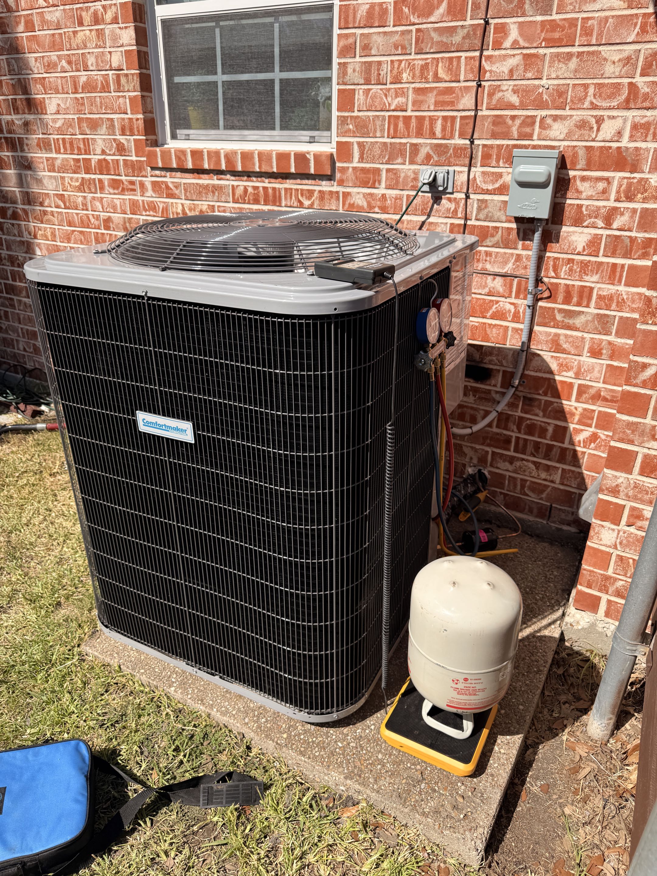 New Comfortmaker indoor/outdoor unit installation
