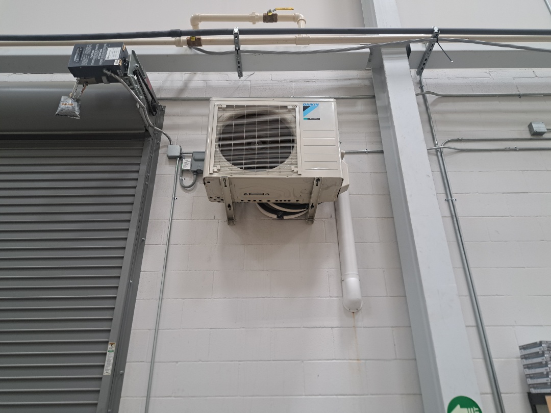 Deep cleaning Daikin Mini Split unit 