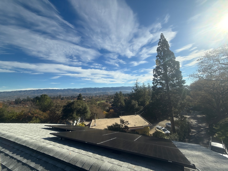 Point Guard solar system with battery backup.