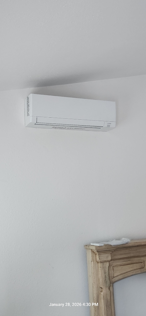 Ukiah, CA - 2 zone Mitsubishi mini split 