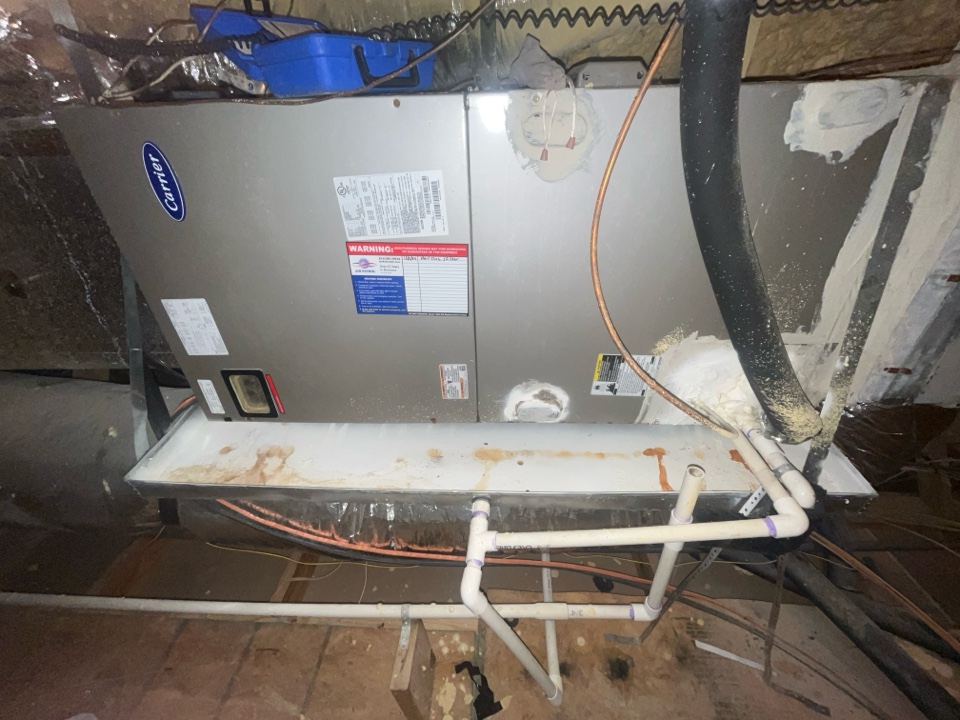 Doing a maintenance on a carrier heat pump