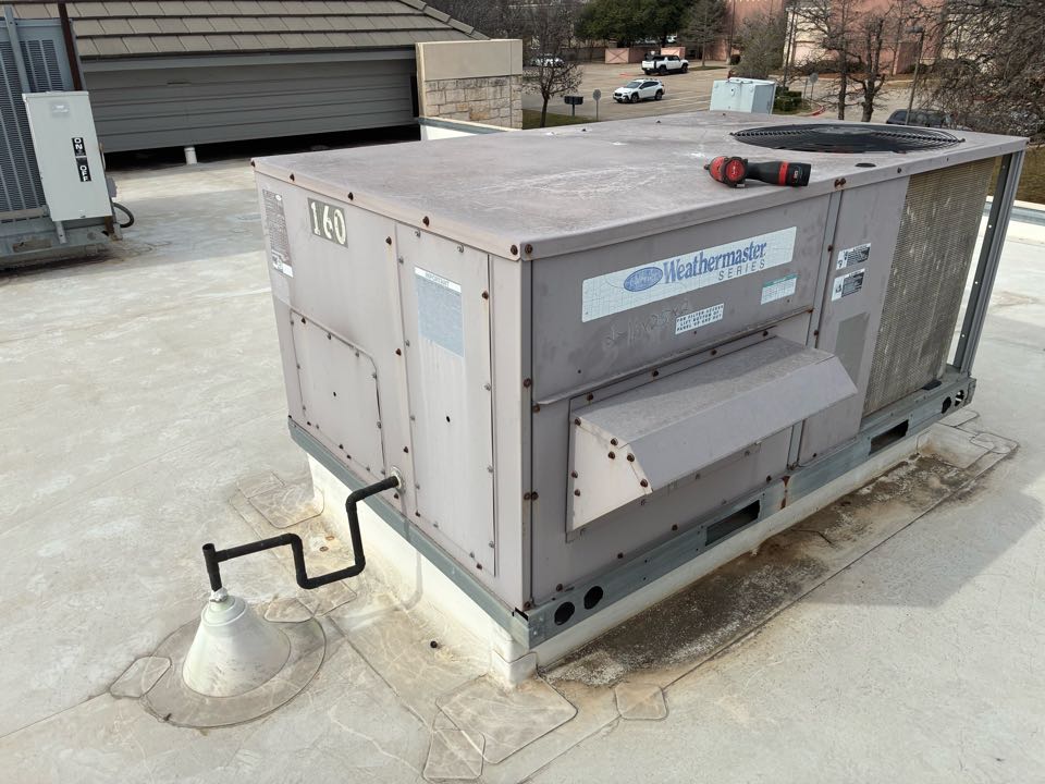 Doing a 3 RTU carrier maintenance 