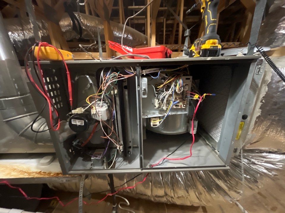 Doing a maintenance on a Lennox furnace 