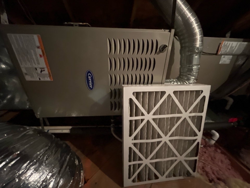 Doing a maintenance on two carrier furnace 