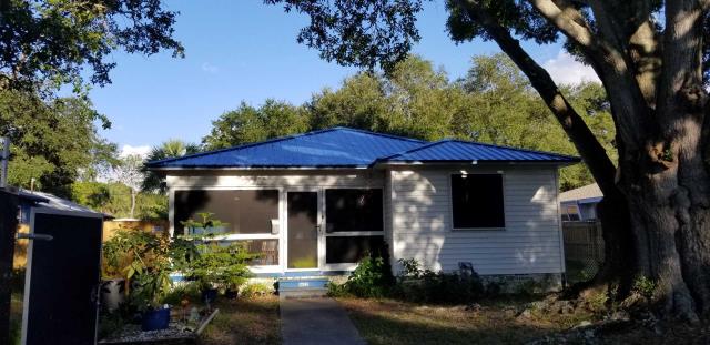 Gulfport, FL - Union Metal: Master Rib
Color: Gallery Blue
Reroof
Residential
Warranty Included
Gulfport, FL - Union Metal: Master Rib
Color: Gallery Blue
Reroof
Residential
Warranty Included