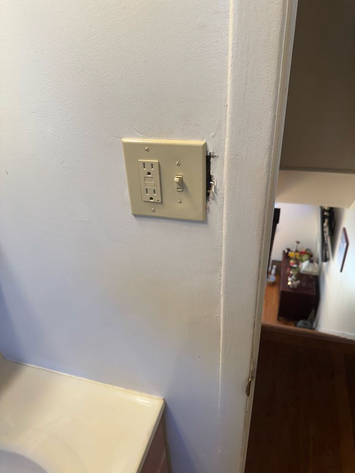 Customer needs a gfci and switch install in bathroom, Stella electric came and executed the work.
