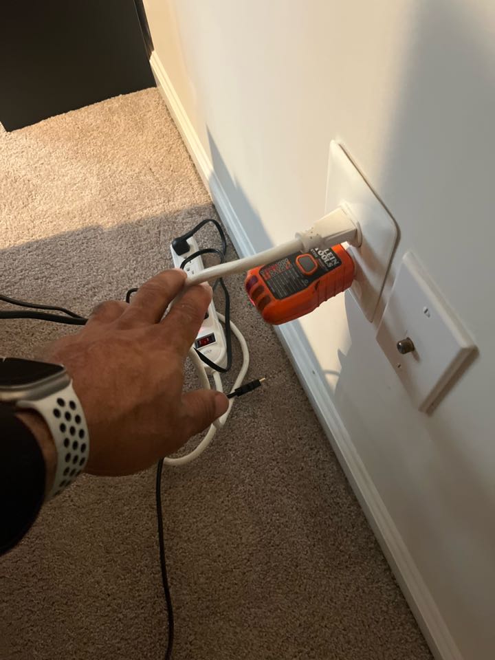Customer has a few electrical issues around house Stella Electric came and fix the outlet and gave quotes to a few things customer wants to execute in the future.