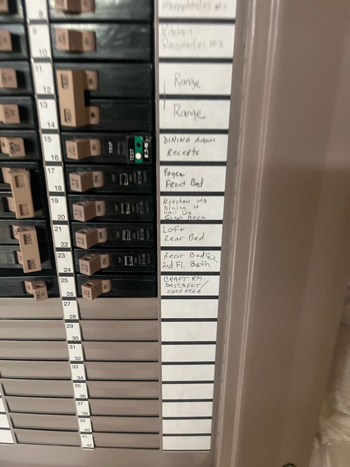 Customer needs breakers replaced in harve de grace, Stella electric installed 4 regular breaker in harve de grace