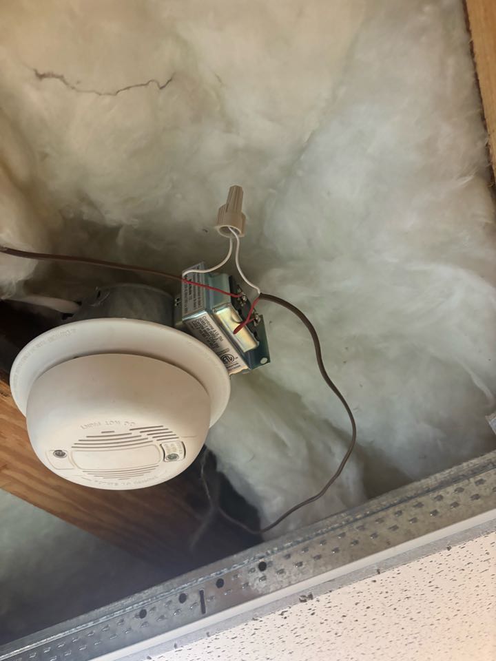 Customer in Huntingtown has doorbell not working. Stella Electric repairs Doorbell in Huntingtown. 