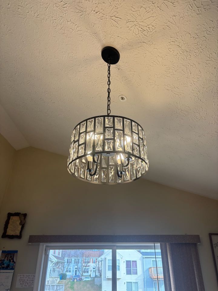 Customer in Aberdeen MD has bad chandelier. Stella Electric installed new chandelier in Aberdeen MD.