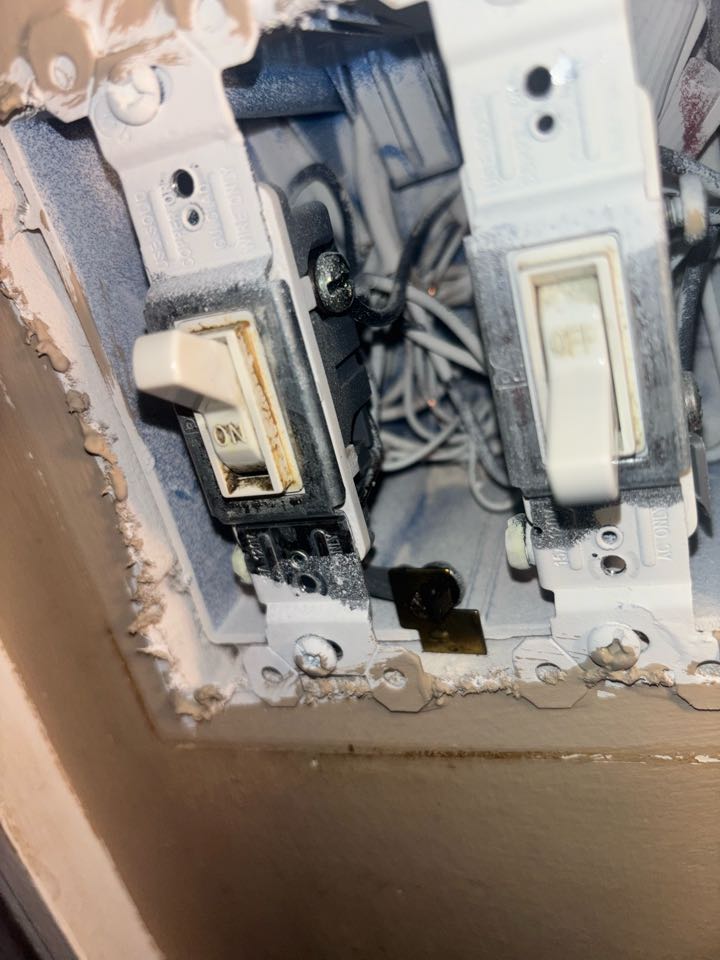Customer had bad switch in Havre De Grace. Stella electric fixed bad switched in Havre De Grace. 