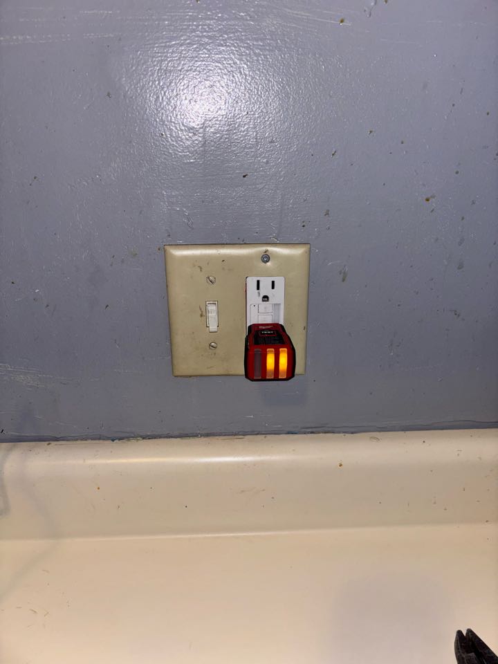 Customer has switch and GFCI receptacle not grounded in Baltimore city. Stella electric grounded a switch and GFCI receptacle in Baltimore city.