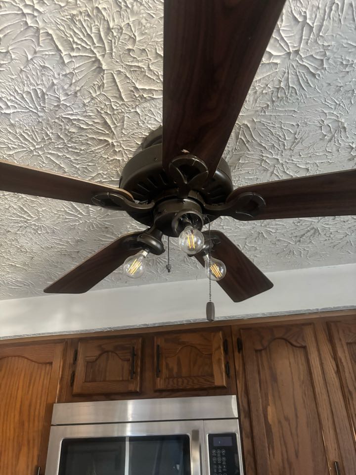 Customer wants to replace 2 ceiling fans in Nottingham MD. Stella Electric installed 2 new ceiling fans in Nottingham MD.