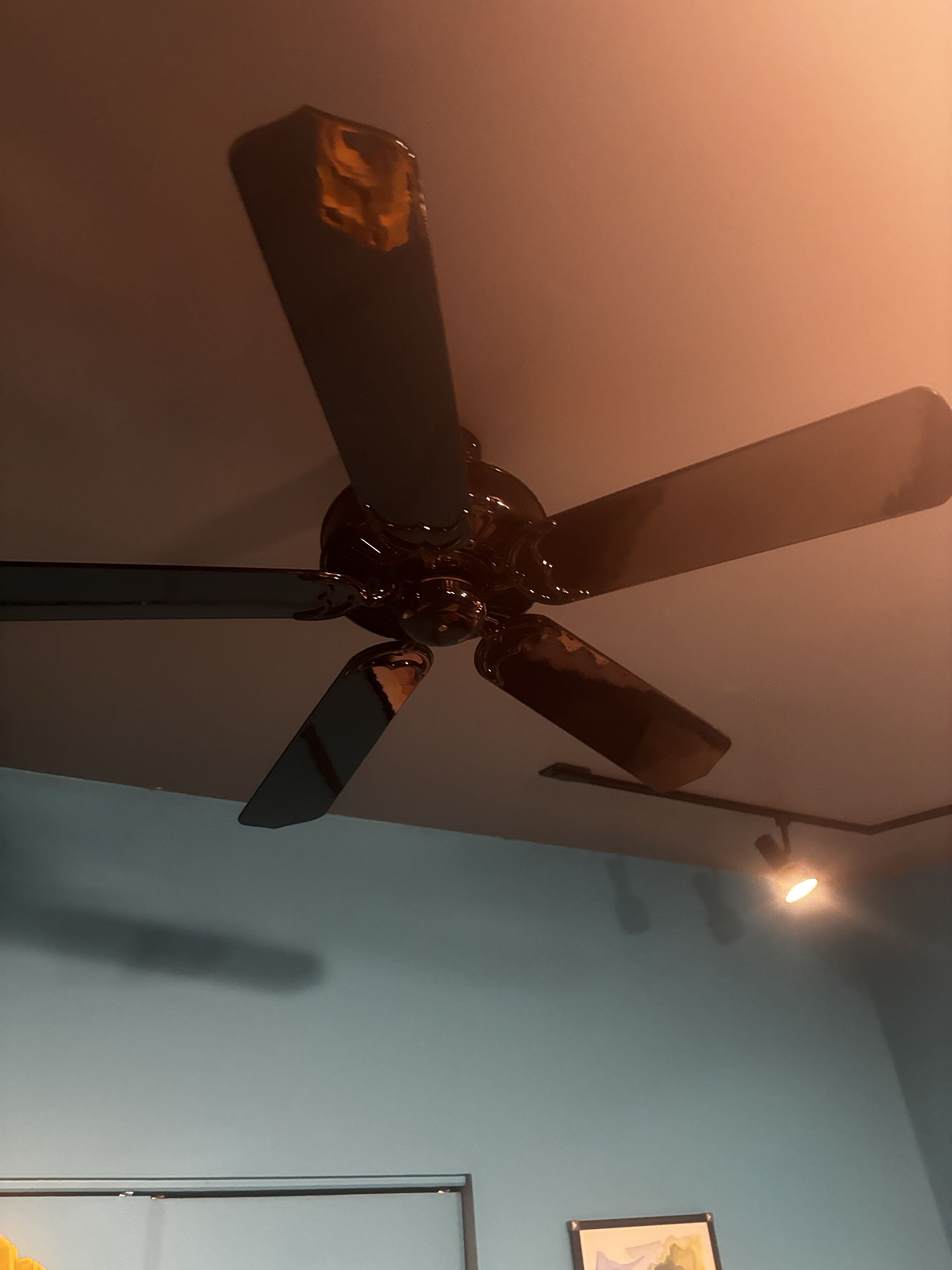 Customer wants to replace an old ceiling fan in Owings mills MD. Stella electric install a new ceiling fan in Owings mills. 