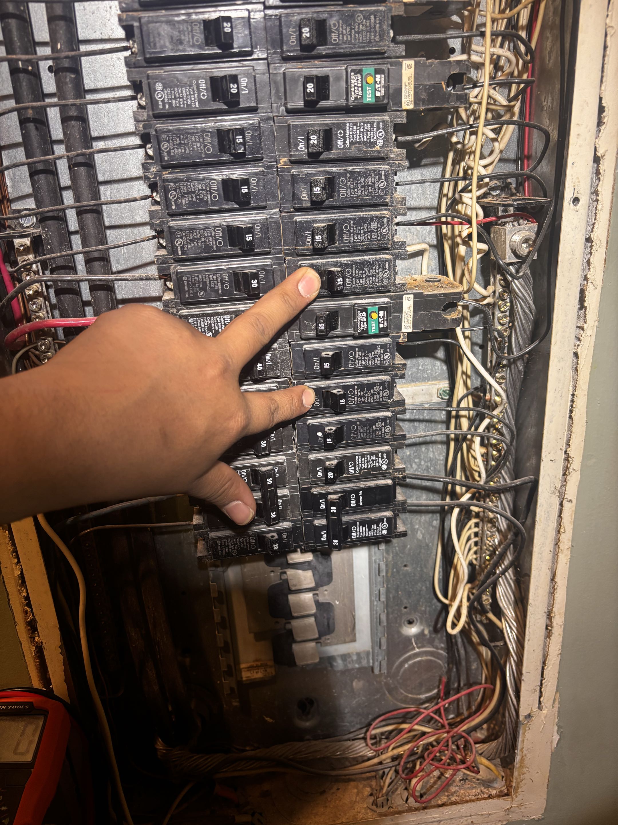Customer has two faulty 15amp breakers that controls first floor lights and second floor bathroom lights in Baltimore city. Stella electric install two new 15amp breakers restored power to the first and second floor lights in Baltimore city. 