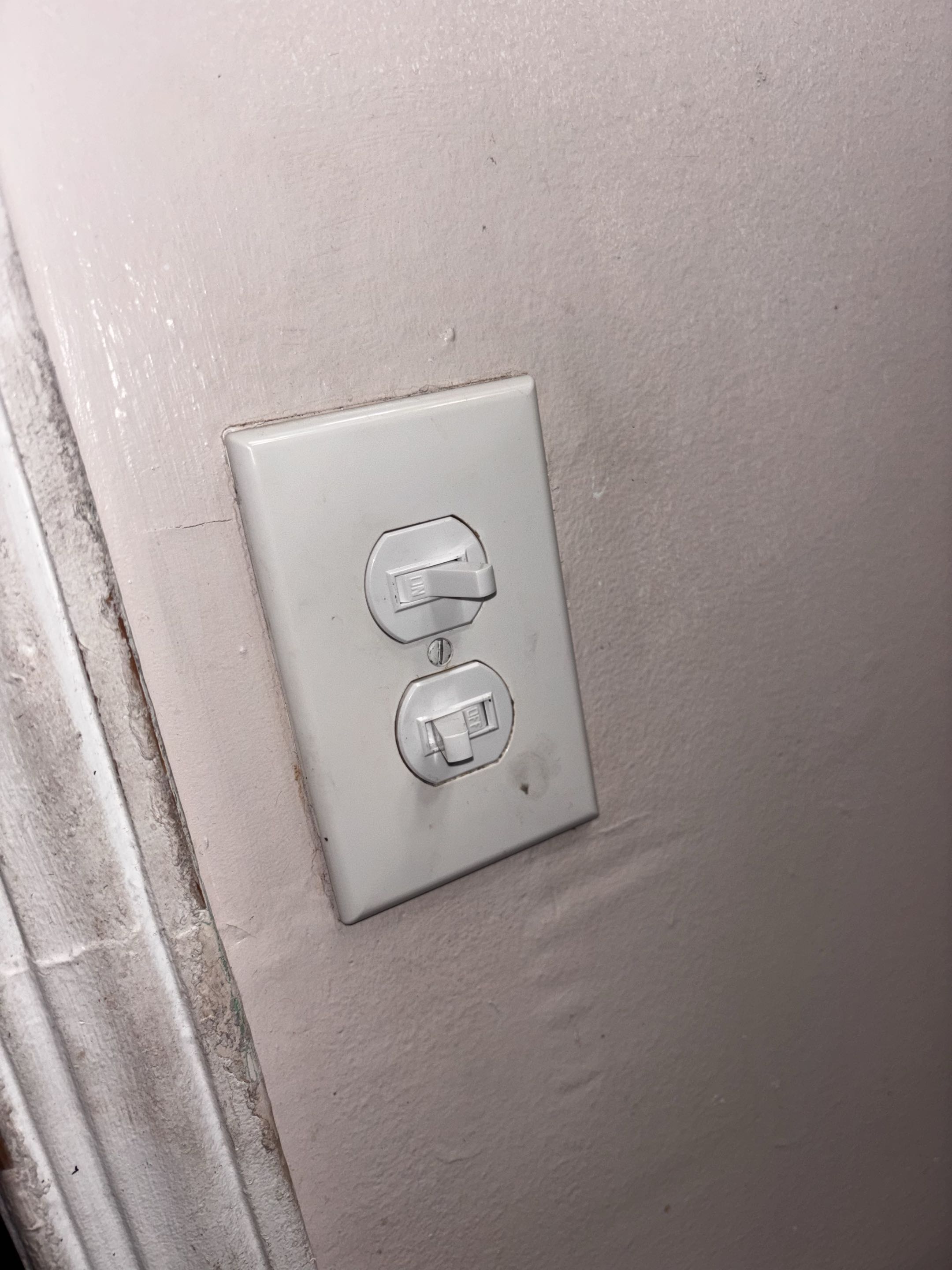 Customer has damaged switch in Baltimore city. Stella electric installed a new dual switch in Baltimore city