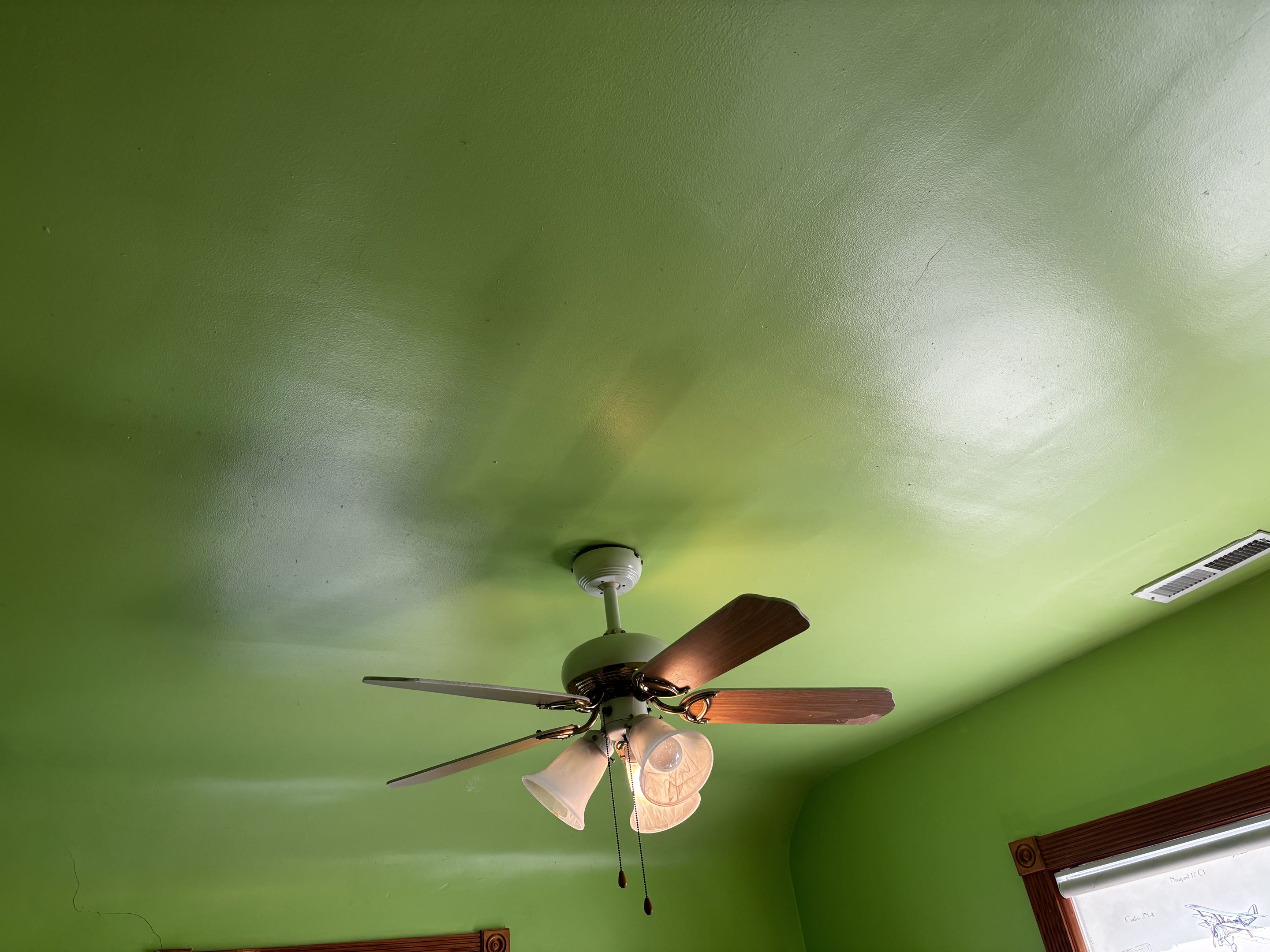 Customer has lost a neutro in the line no power to the bathroom lights and 2 bedrooms lights in Baltimore MD. Stella Electric restored power to the lights Baltimore MD.