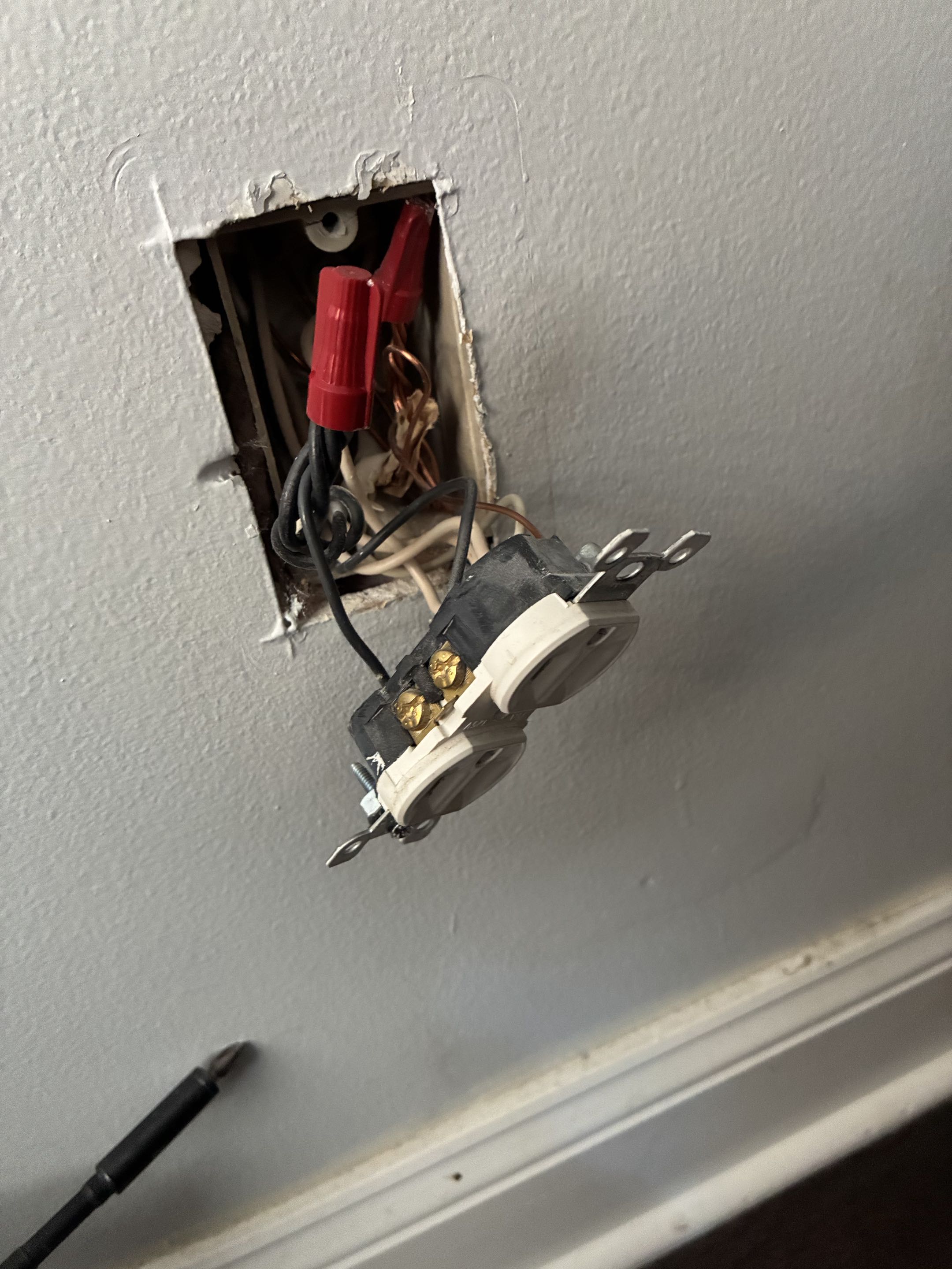 Customer has damage receptacle in the family room in Arnold MD. Stella Electric installed new receptacle in the family room in Arnold MD.