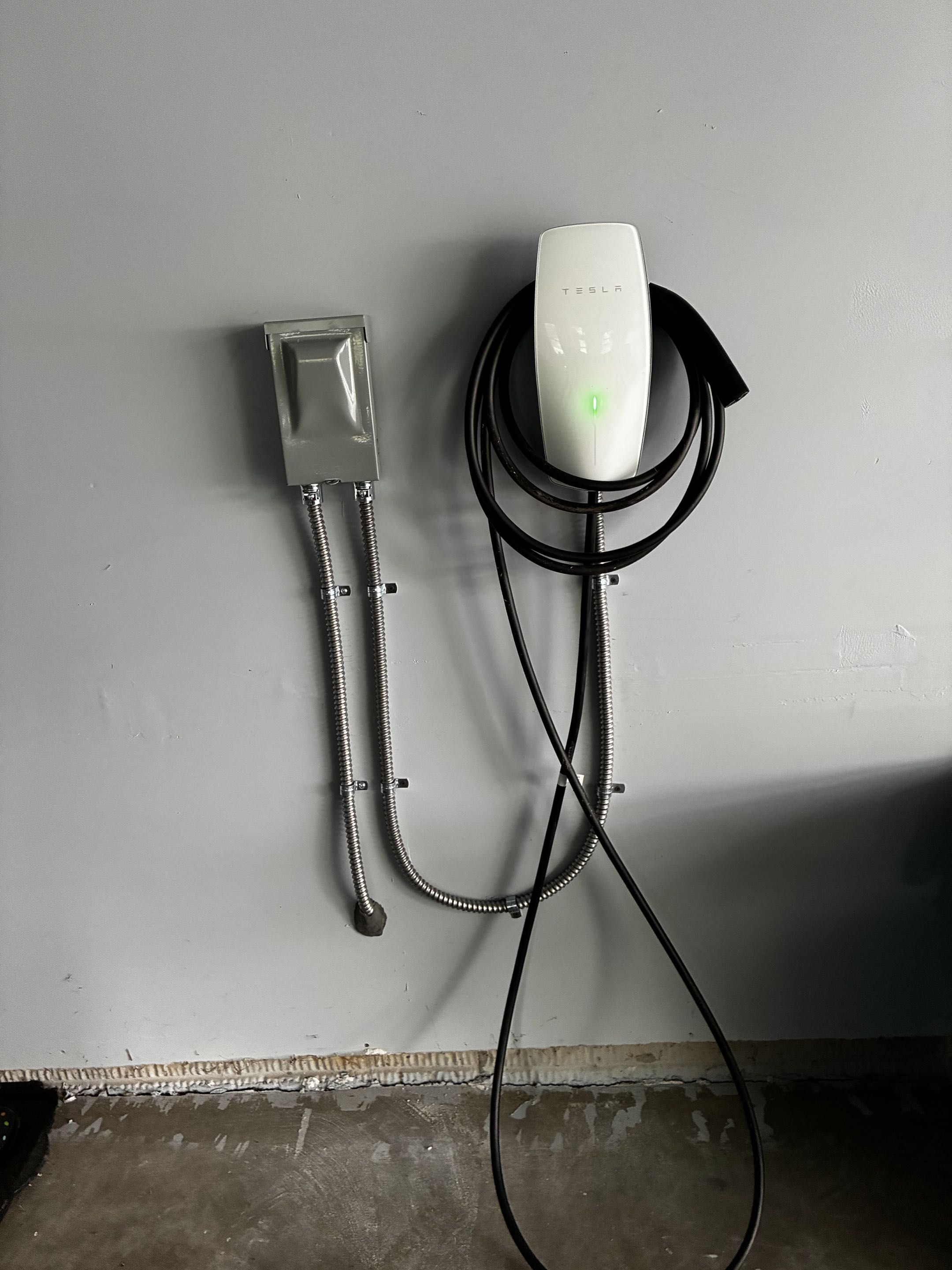 Customer wants to install new EV charger in Hampstead MD. Stella Electric installed new EV Charger in Hampstead MD.